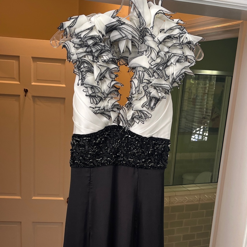 Mac Duggal Black and White Backless Dress